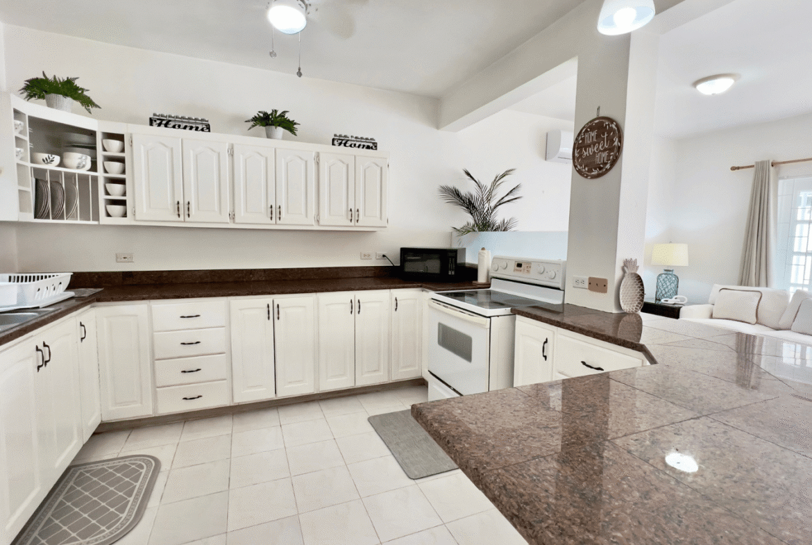 RENTED – Move-in Ready Townhouse on the South Coast For Rent