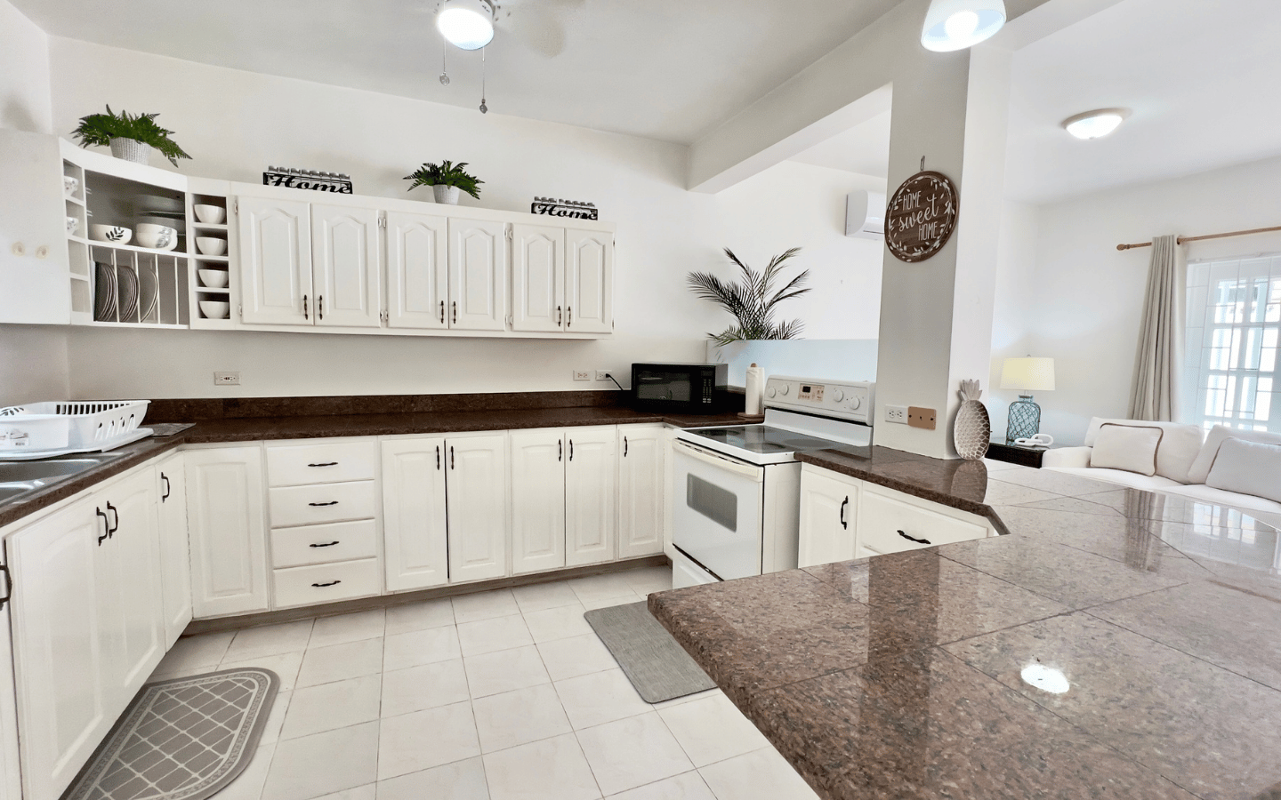 RENTED – Move-in Ready Townhouse on the South Coast For Rent