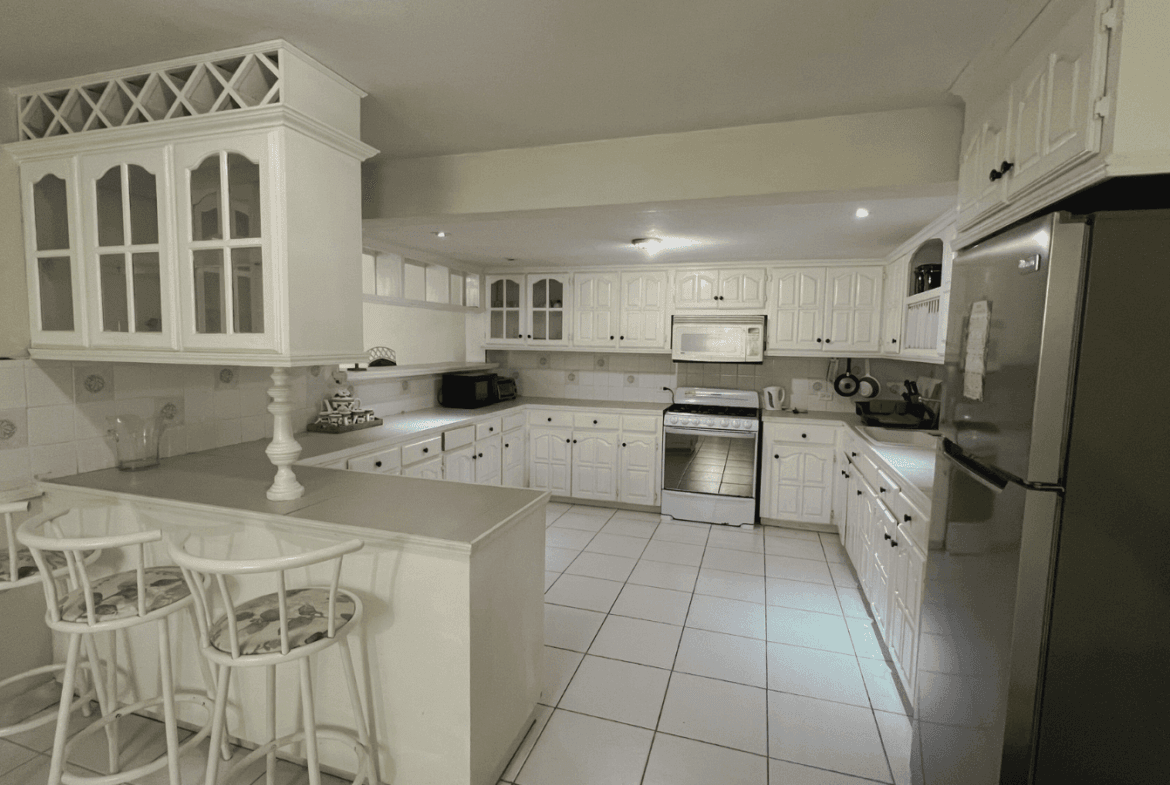 ~RENTED~ Sheraton Heights, Christ Church, Barbados