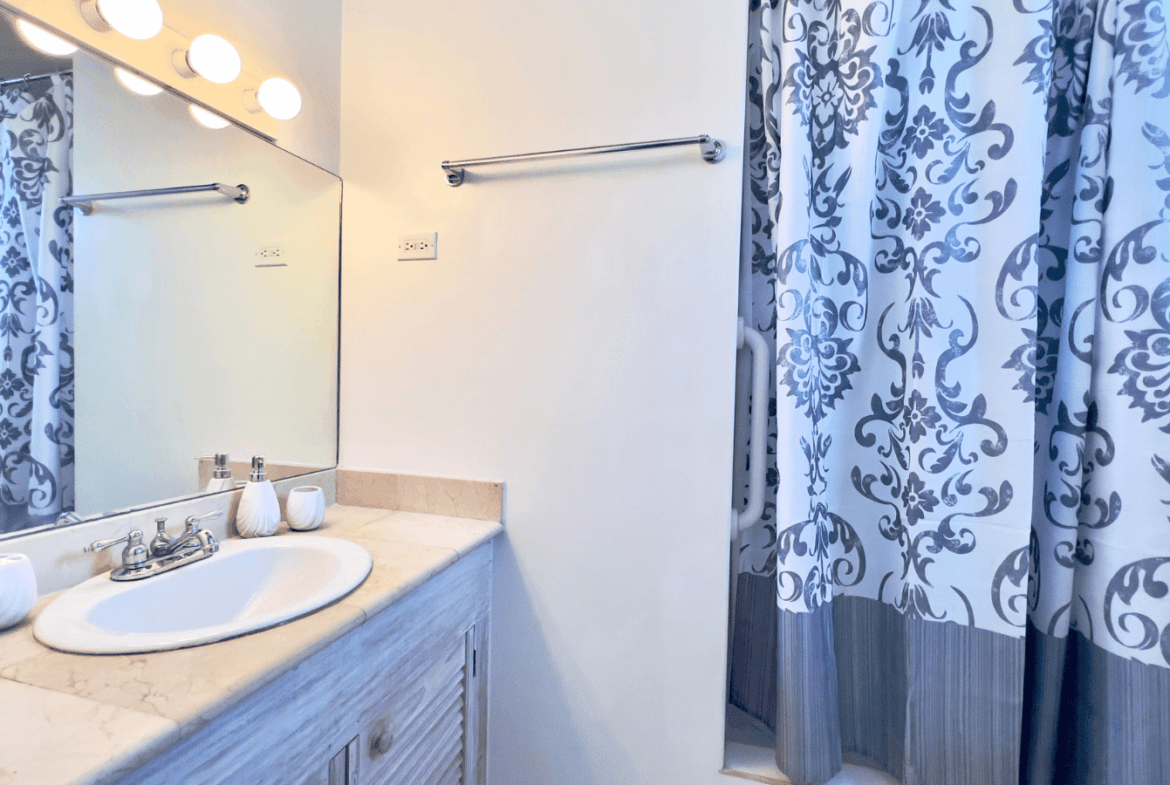 RENTED – Move-in Ready Townhouse on the South Coast For Rent