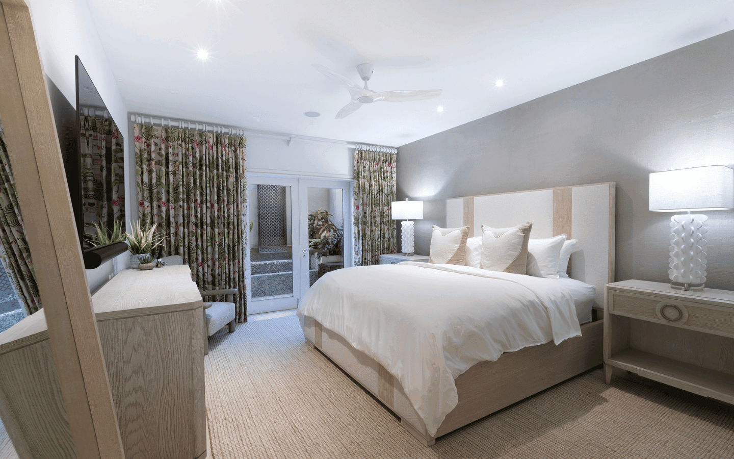 Portico Unit 2, St. James, Barbaados For Sale Luxury Condo Island Life Realty (11)