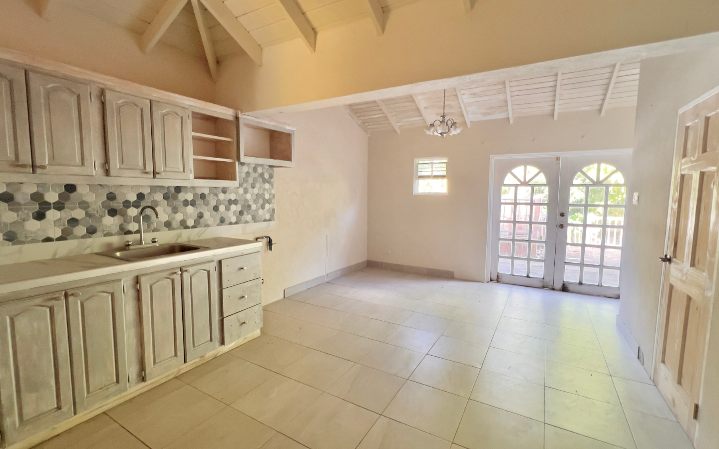 Extensive Multi-Generational Income Property For Sale On The South Coast